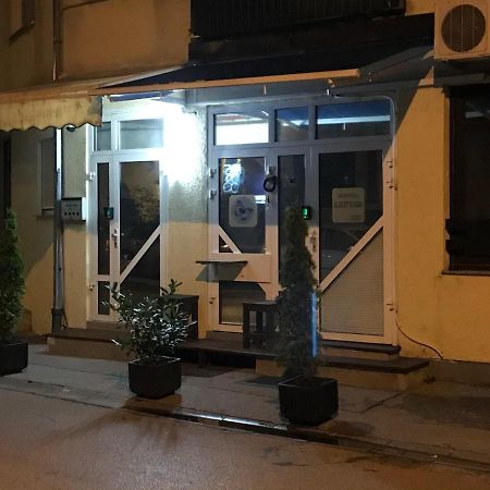 Leptir Hostel Ζάγκρεμπ Εξωτερικό φωτογραφία